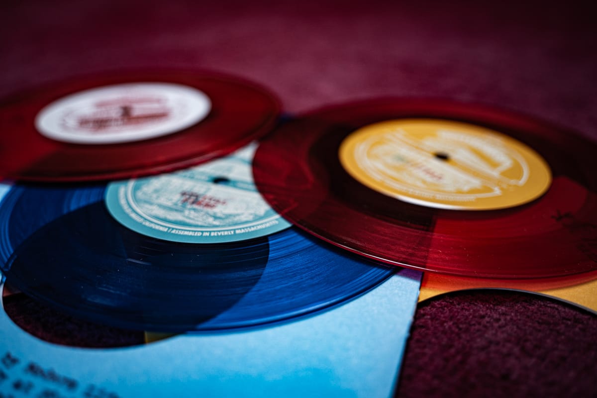 On the perversion of collecting records